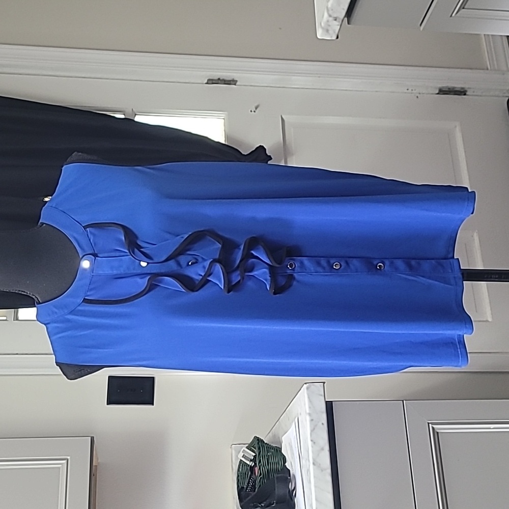 CABLE & GAUGE Ruffled Front Sleeveless Blouse Size 1X